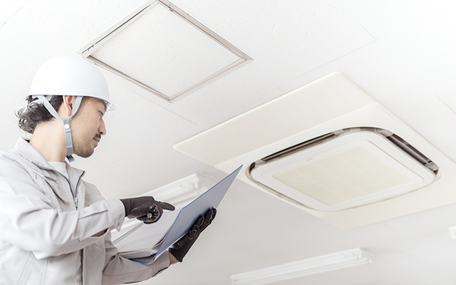 空調設備の施工スタッフ