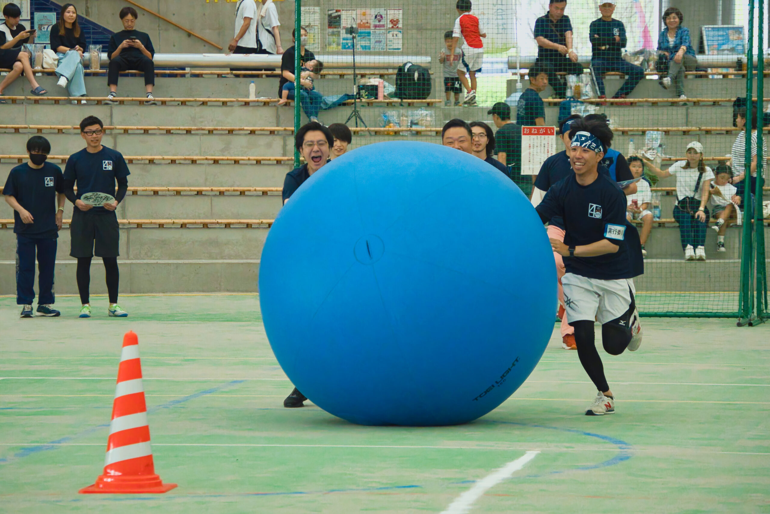 大玉転がし